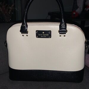 NWOT KATE SPADE BLACK & CREAM TOTE 🔥🔥🔥